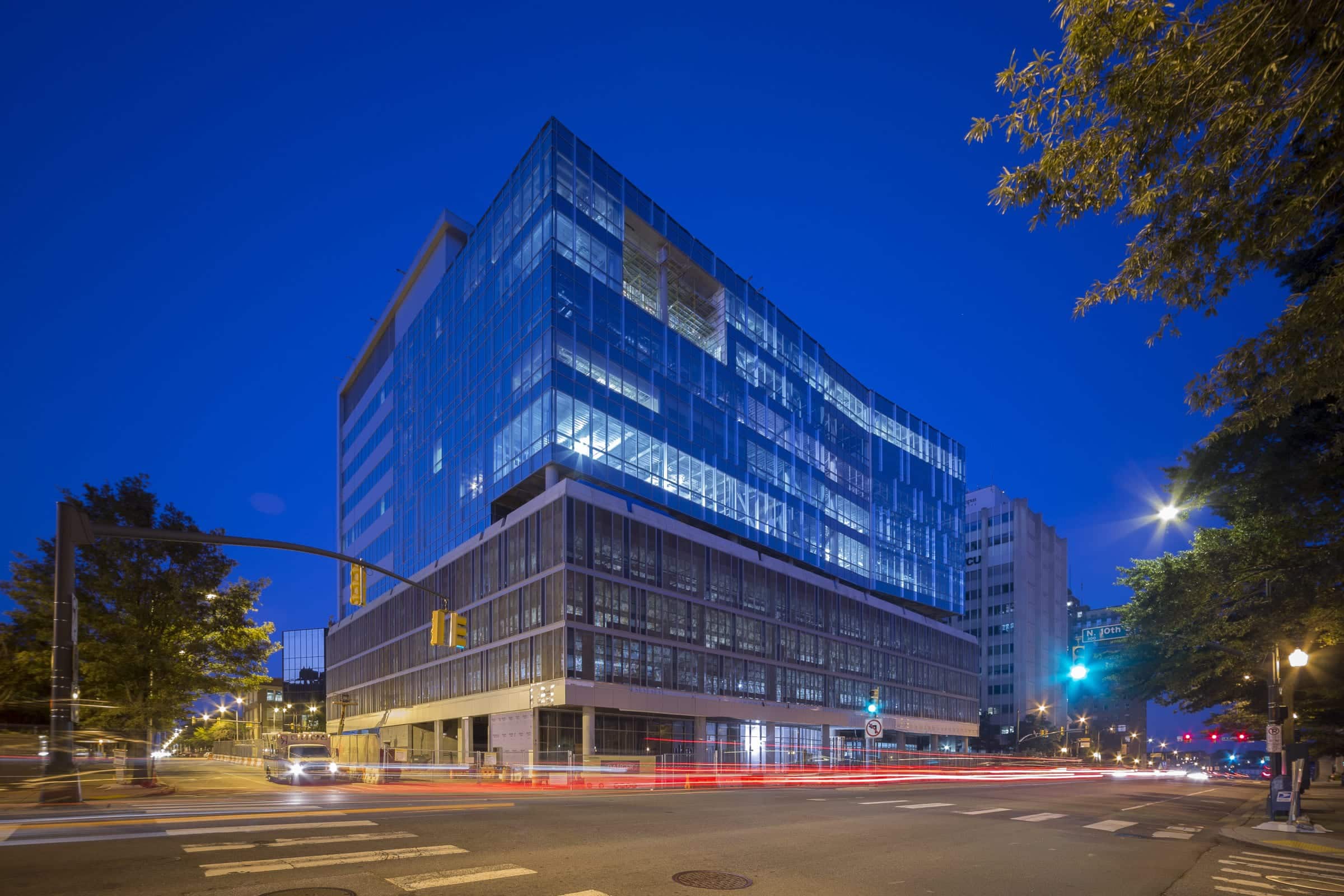 Night photo of the Children's Hospital of Richmond Pavilion.