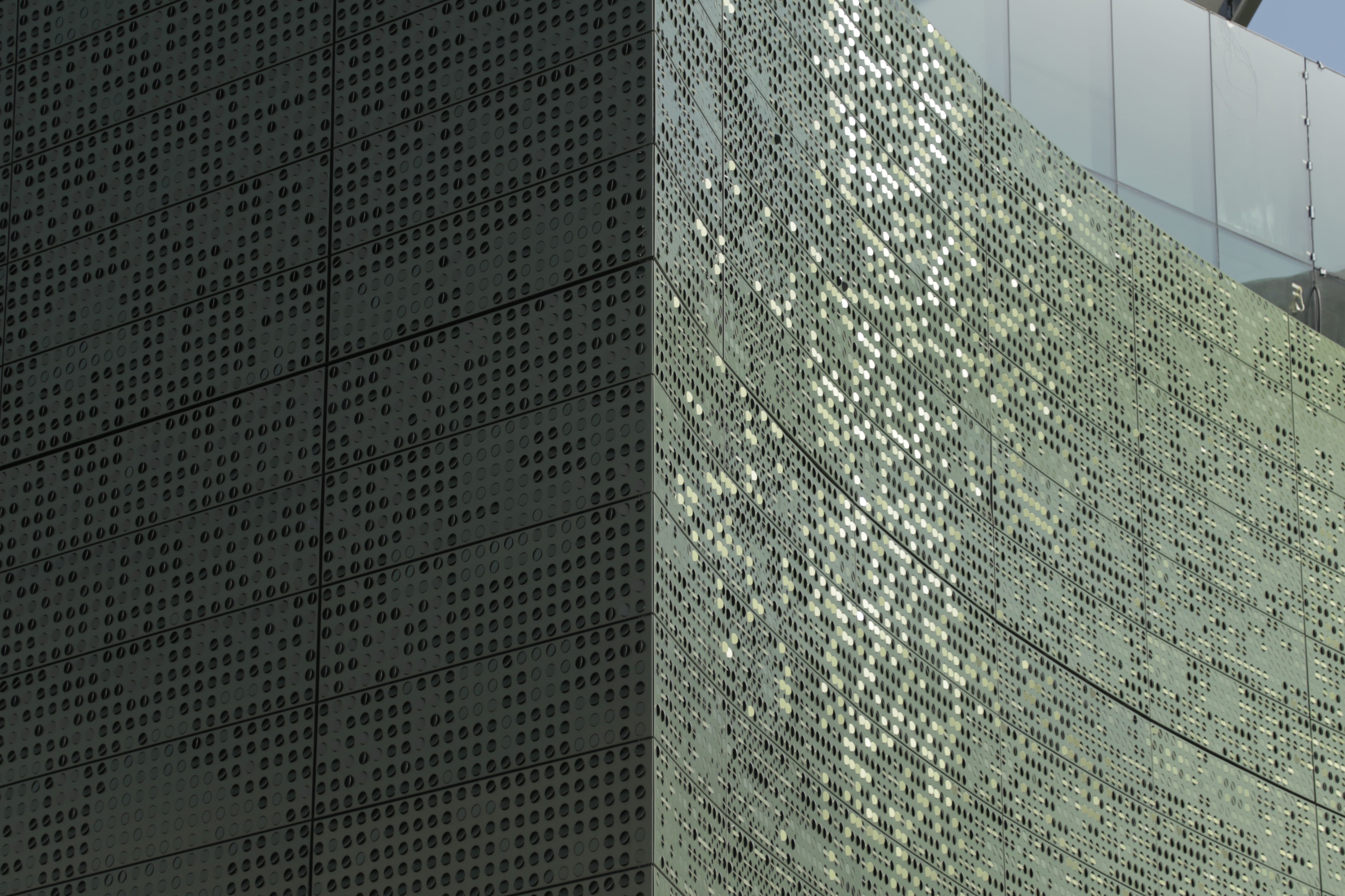 Cornell NYC, Morphosis