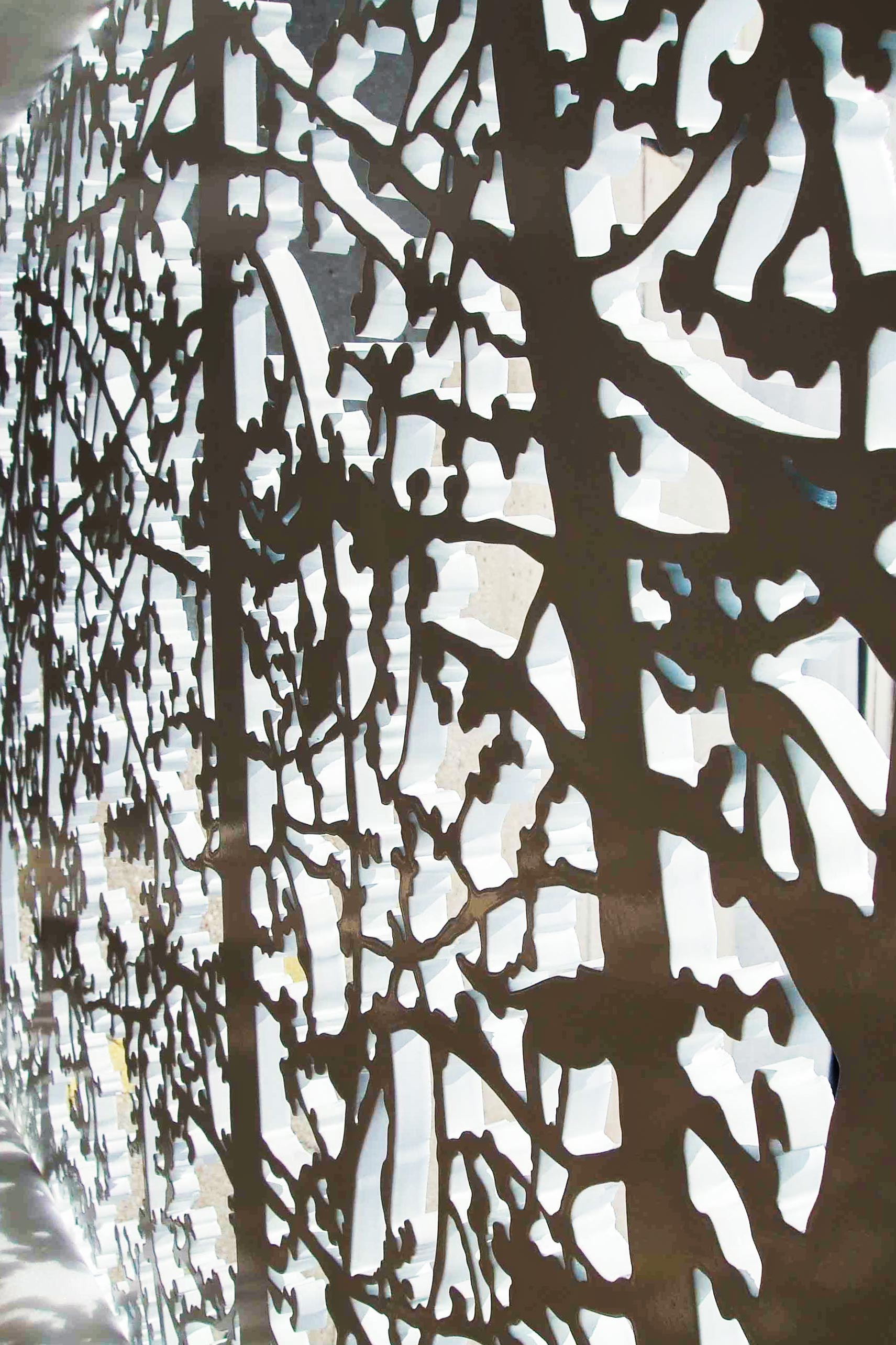 Detail of the waterjet-cut plate aluminum by Jan Hendrix.