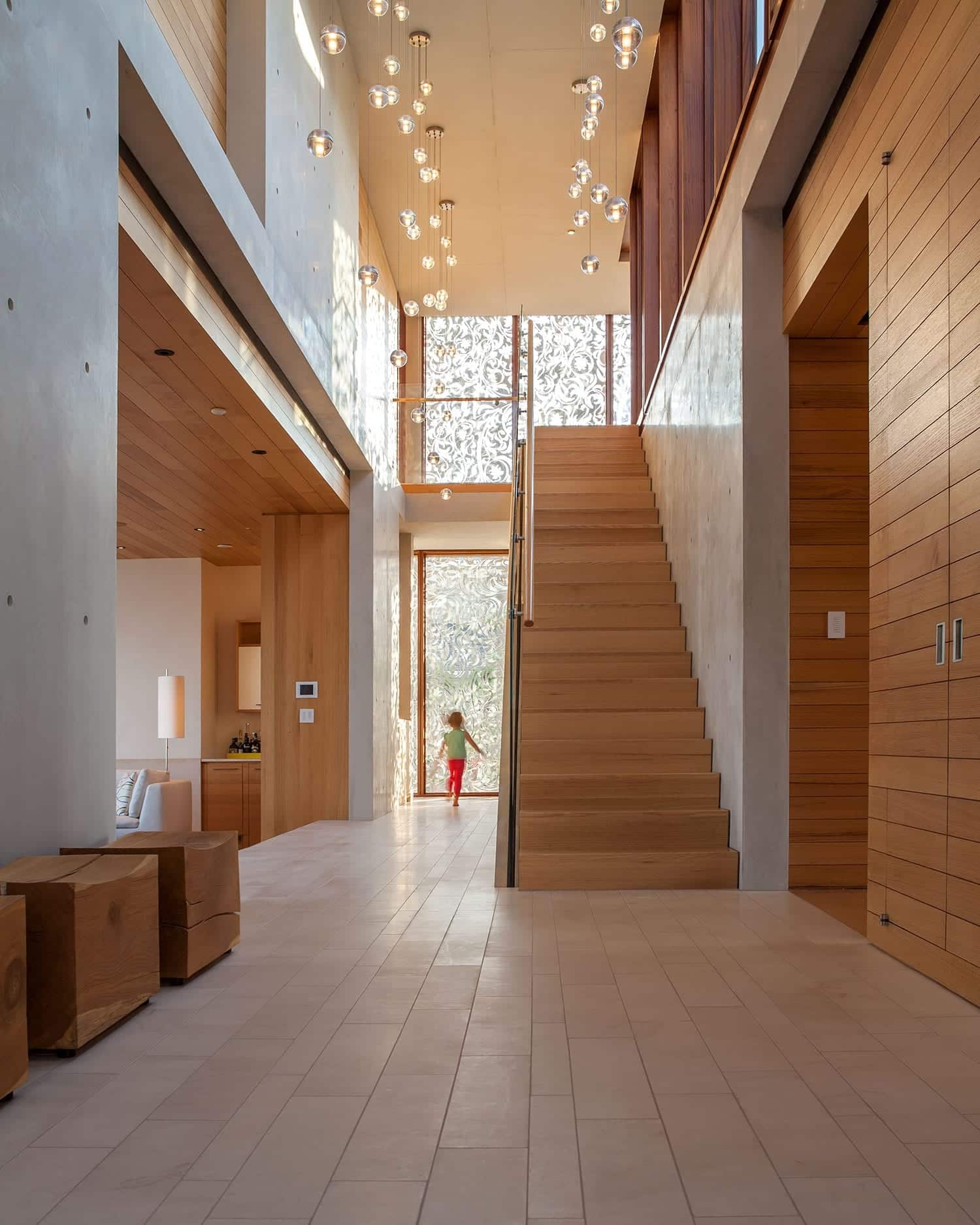 Hamptons Beach House residence designed by Aamodt / Plumb
