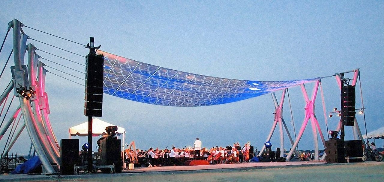 Live performance at the Noisette Pavilion after completion.