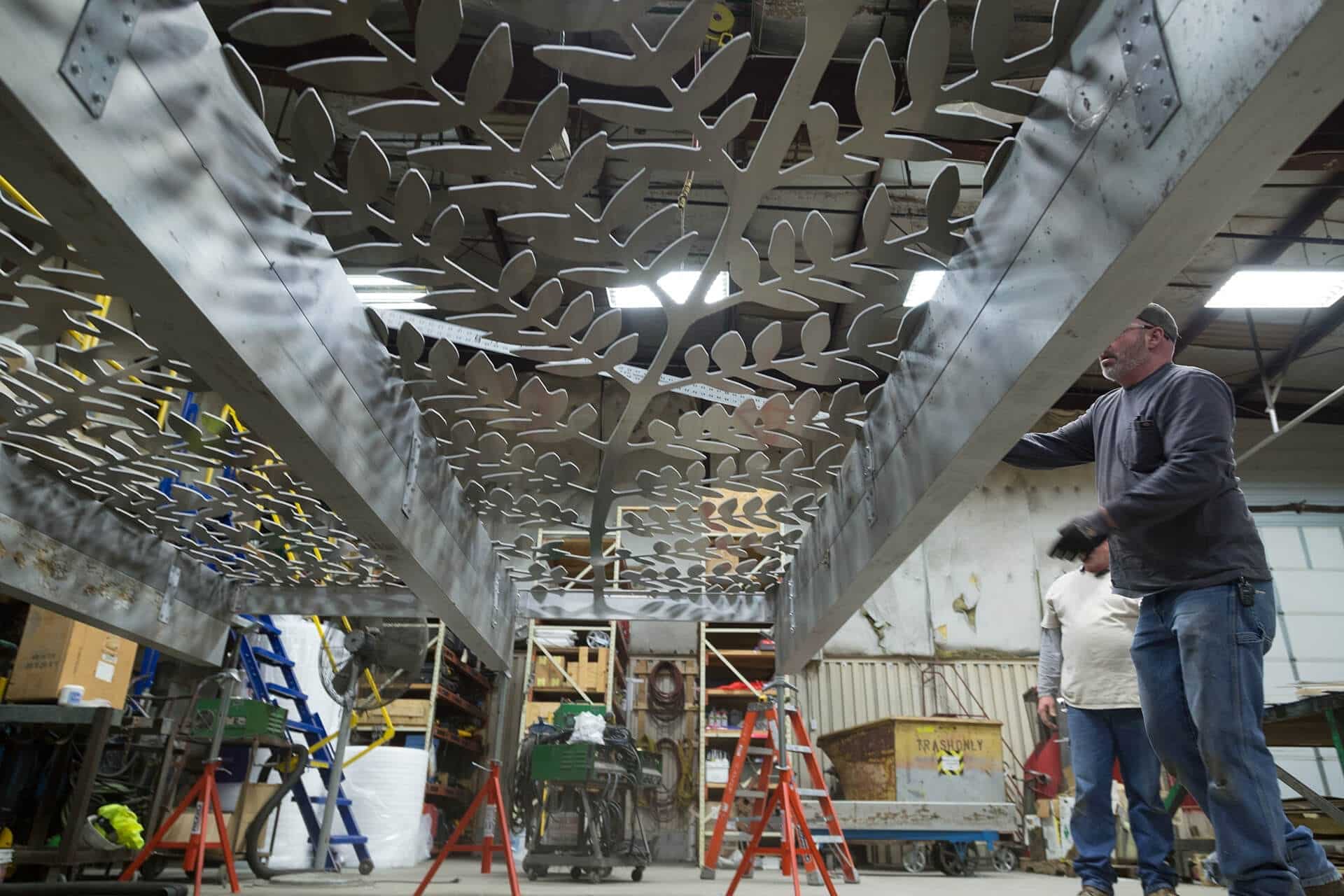 Zahner fabricators pre-assemble the Hendrix-designed canopy in Kansas City.