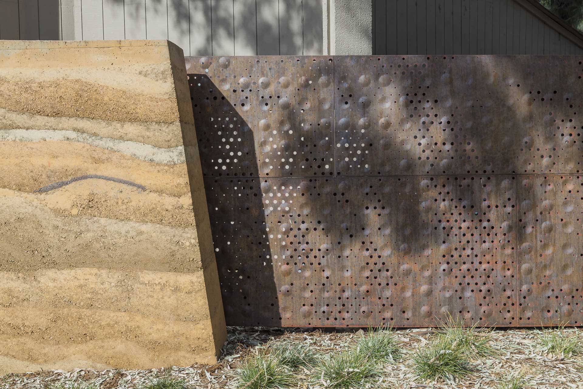 FESTIVAL OF ARTS IN LAGUNA BEACH, CALIFORNIA.